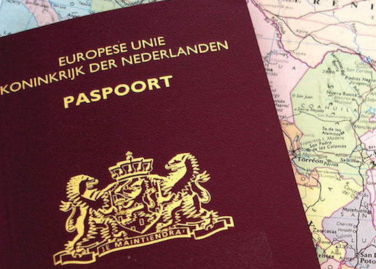 получить паспорт Нидерландов